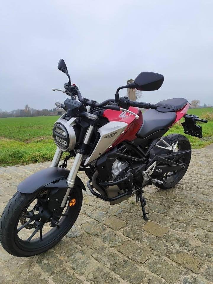 Honda cbr 125 9300 kilomètres, ABS, Occasion, Permis Moto A1 minimum, Particulier
