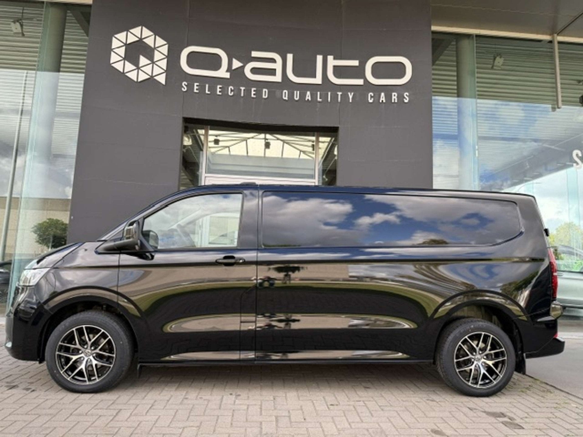Volkswagen T7 Transporter 2.0 TDi Aut / GPS / LED Lichten /, Auto's, Automaat, 1998 cc, Stof, Gebruikt