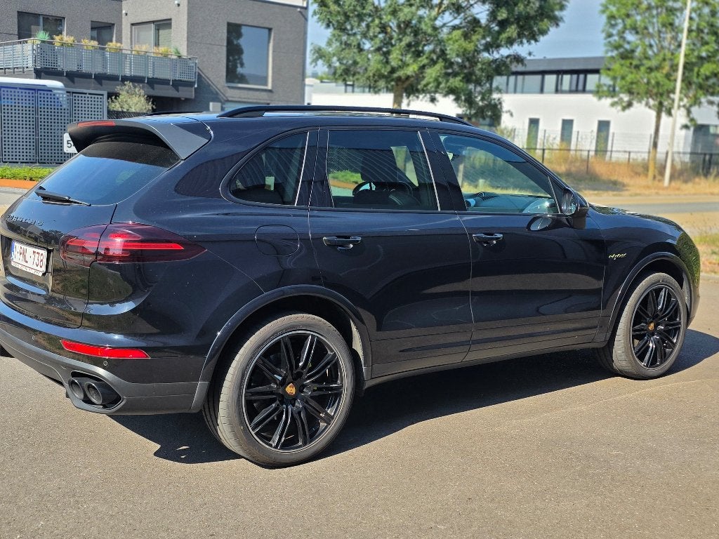Mooie Porsche Cayenne hybride platium edition, Auto's, Automaat, Cayenne, Zwart, Navigatiesysteem
