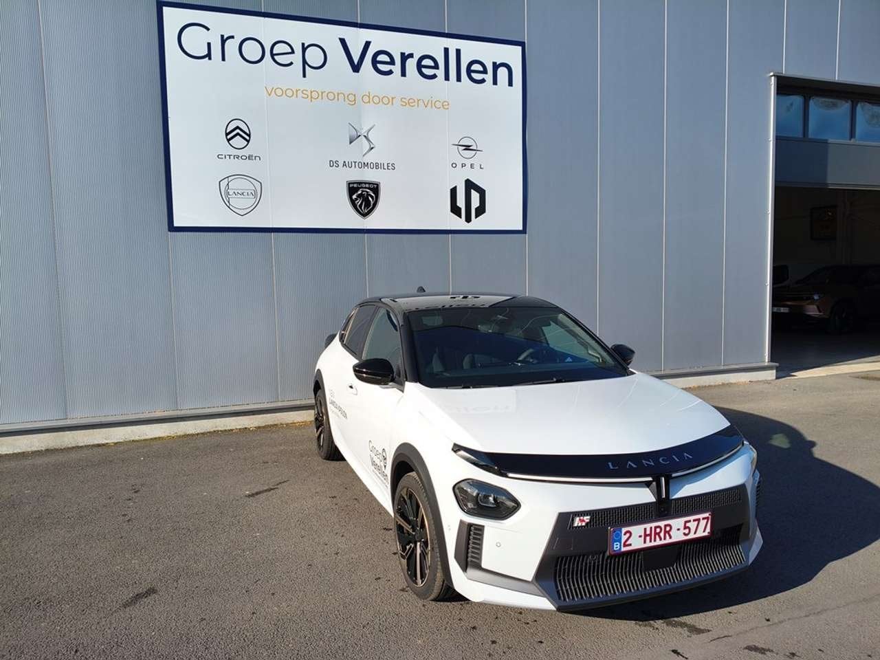 Lancia Ypsilon 1.2 Hybrid Automaat HF-Line, 0 min, Zwart, Sportstoelen, 0 kg
