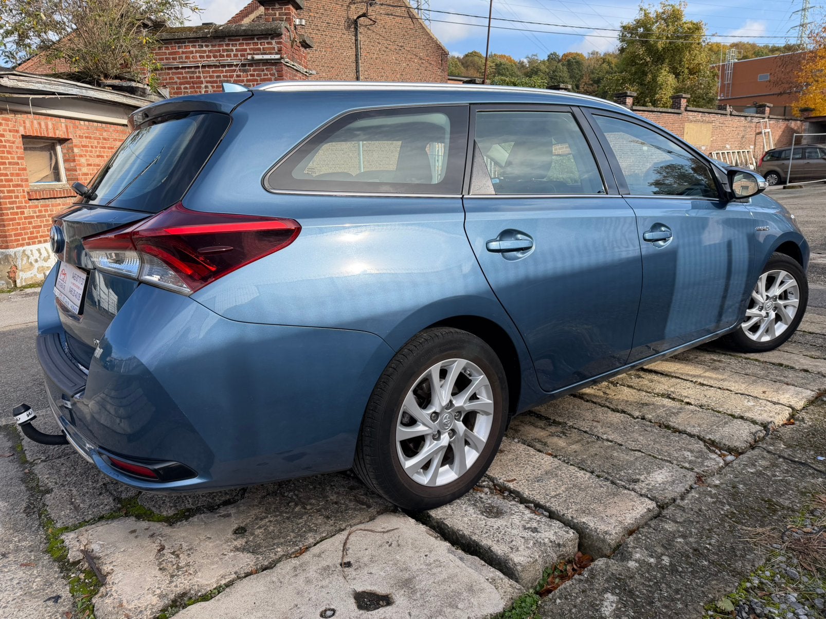 Toyota Auris hybrid50th Anniversaire 06/2018 1.8ie 80.000km, Autos, Achat, Euro 6, Entreprise, Entretenue par le concessionnaire
