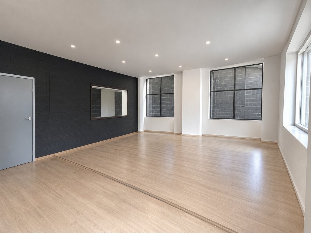 Hanger à louer - 170m2, Immo
