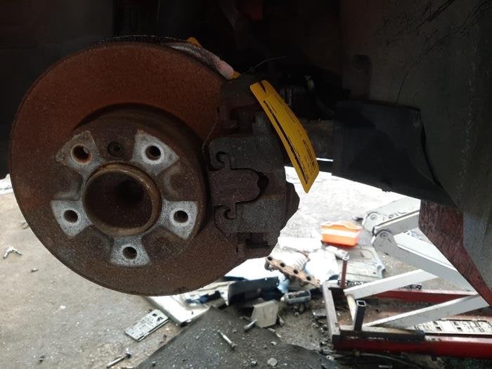 Etrier de frein (pince) avant gauche d'un BMW 3-Serie, -, -, 3 mois de garantie, Utilisé