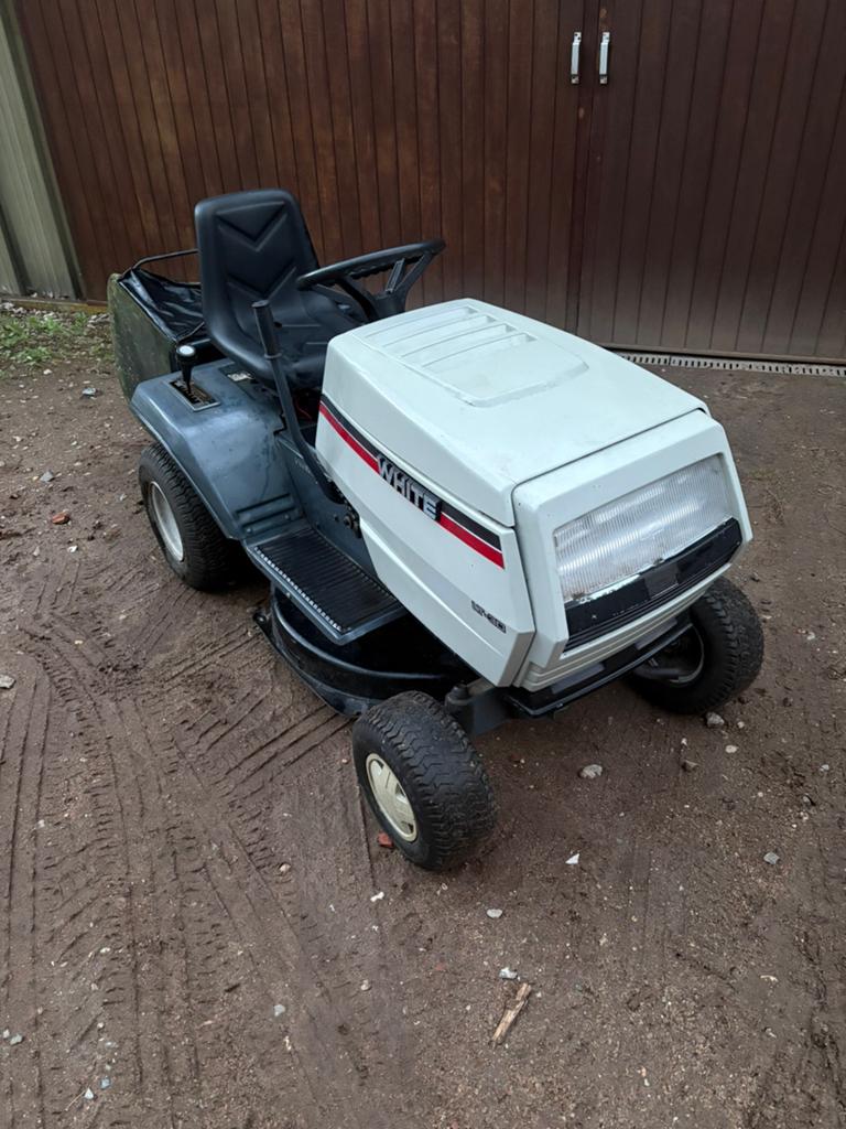 Zitmaaier MTD White 13pk, Tuin en Terras, Zitmaaiers, Ophalen, Zo goed als nieuw