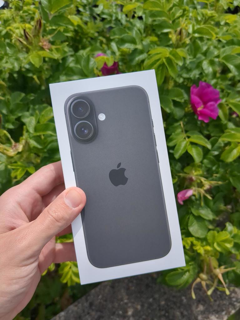 iPhone 16 128GB Noir, neuf, garantie 2 ans, Neuf, 128 GB, IPhone 16, Enlèvement