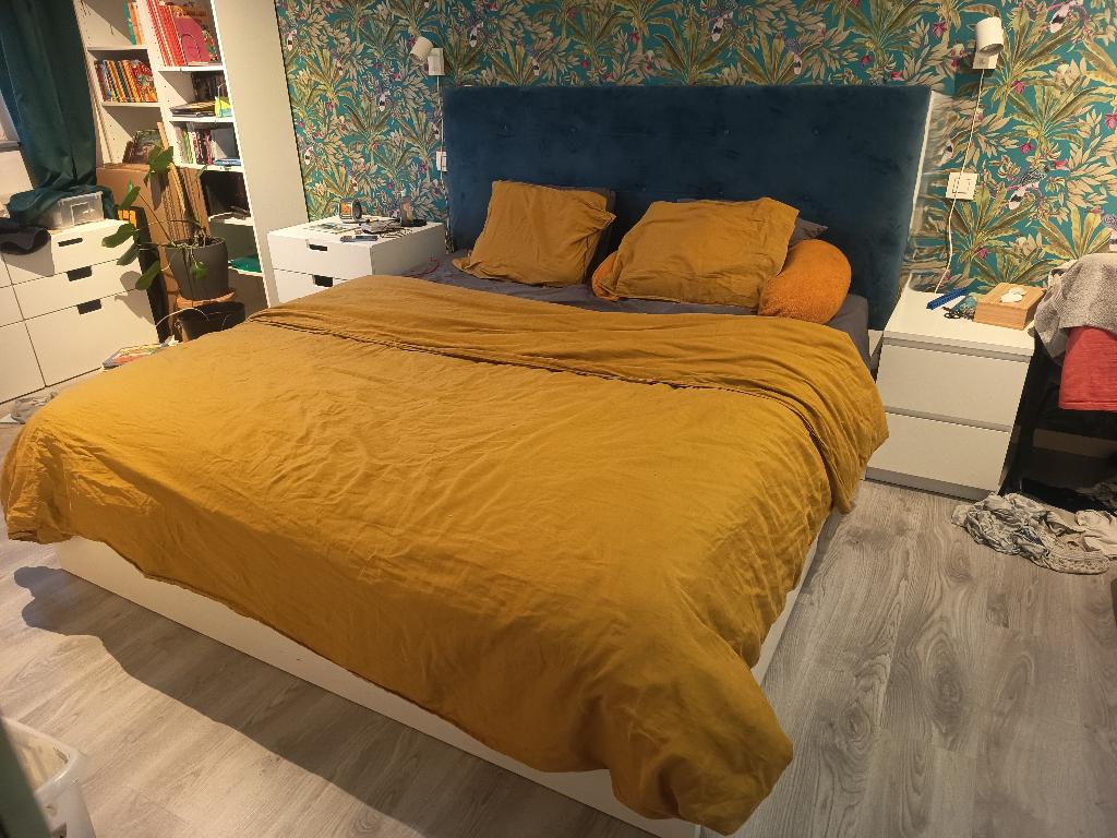 Ikea Malm Bedframe 180x200cm met custom made hoofdbord, Huis en Inrichting, Slaapkamer | Bedden, Ophalen, Blauw, Tweepersoons