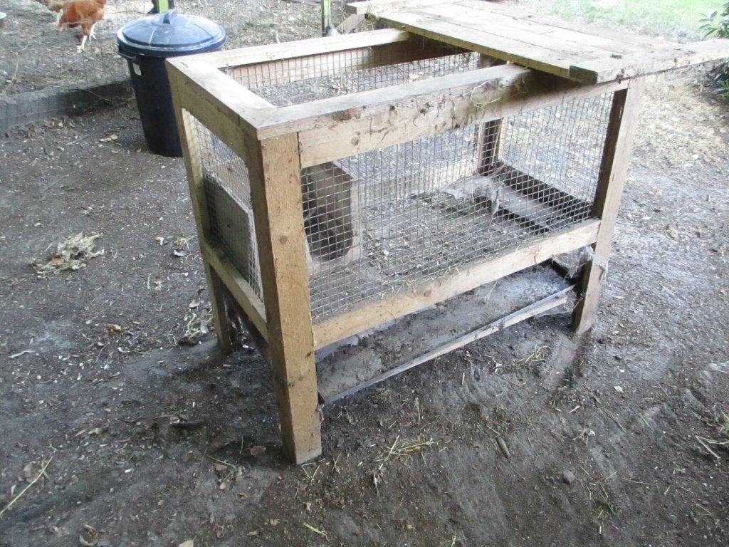 KONIJNNEN HOK  IN HOUT  IN GOEDE STAAT  !!., Ophalen of Verzenden, Gebruikt, Hout