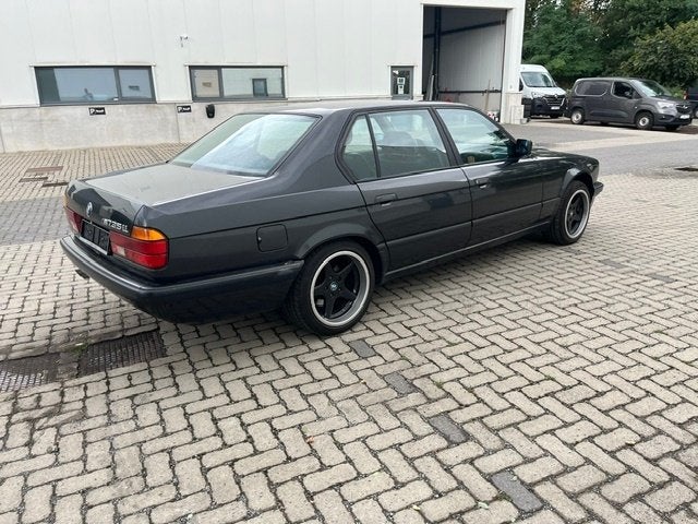 BMW 735 iL oldtimer in goede staat, foto 11