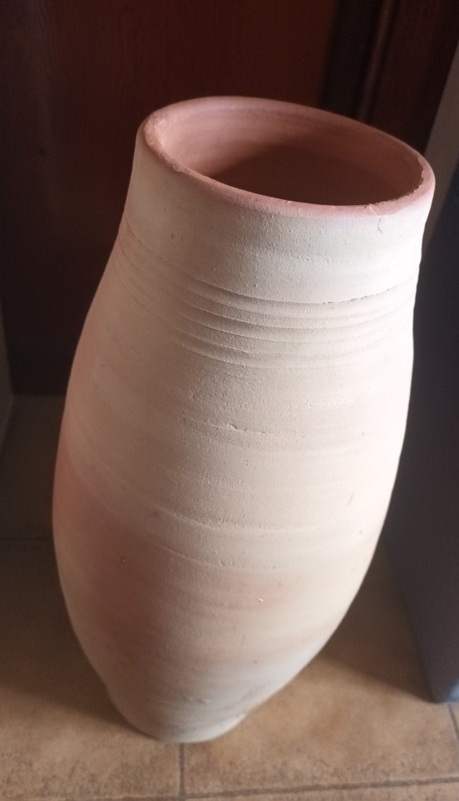 Vase de sol en terre cuite intacte fait main de 50 cm de hau, Enlèvement