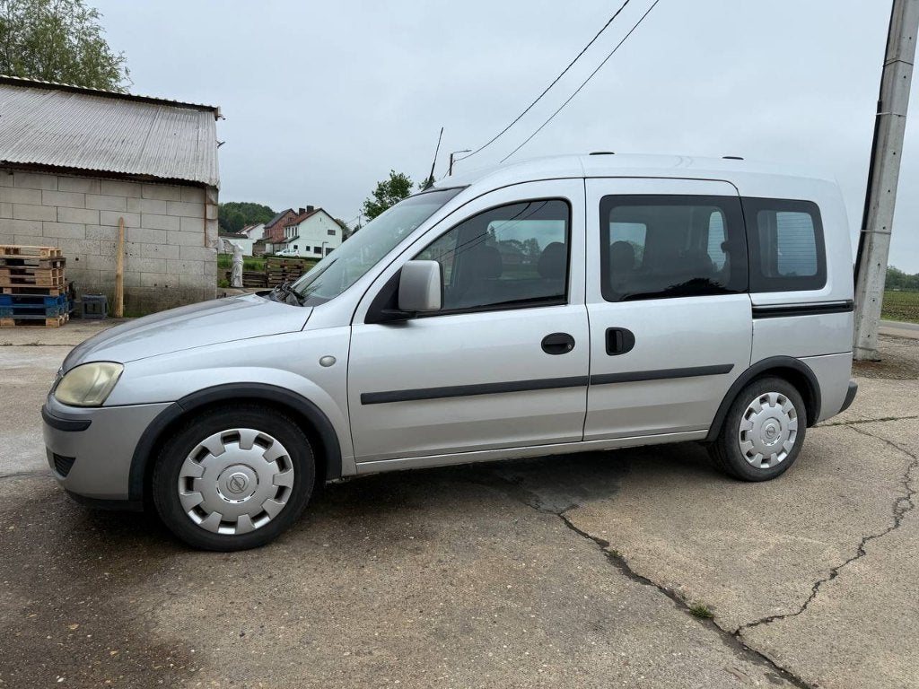 Opel Combo 1.3 diesel, Keuring is mogelijk.!!, Auto's, Opel, Bedrijf, Combo Tour, ABS, Airbags, Centrale vergrendeling, Isofix