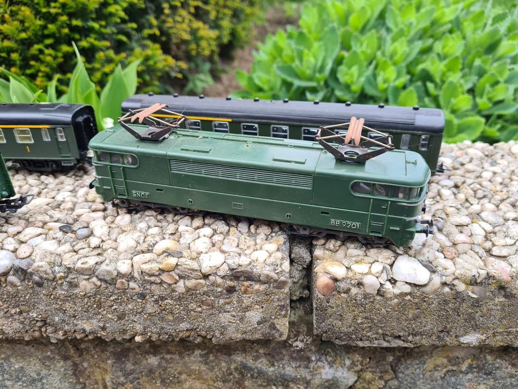 Jouef locomotief met 3 wagons. Sporen en transfo., Ophalen, Locomotief, Jouef