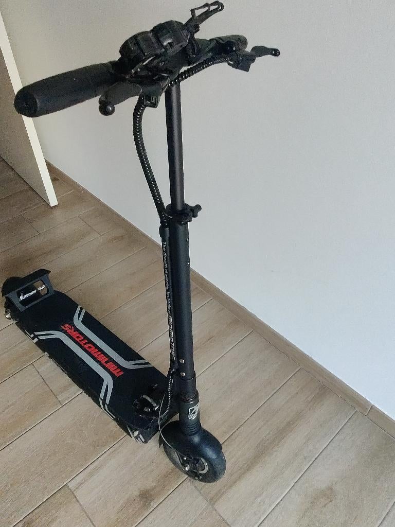 Super trottinette minimotors, Enlèvement, Comme neuf, Step électrique (E-scooter), Minimotors