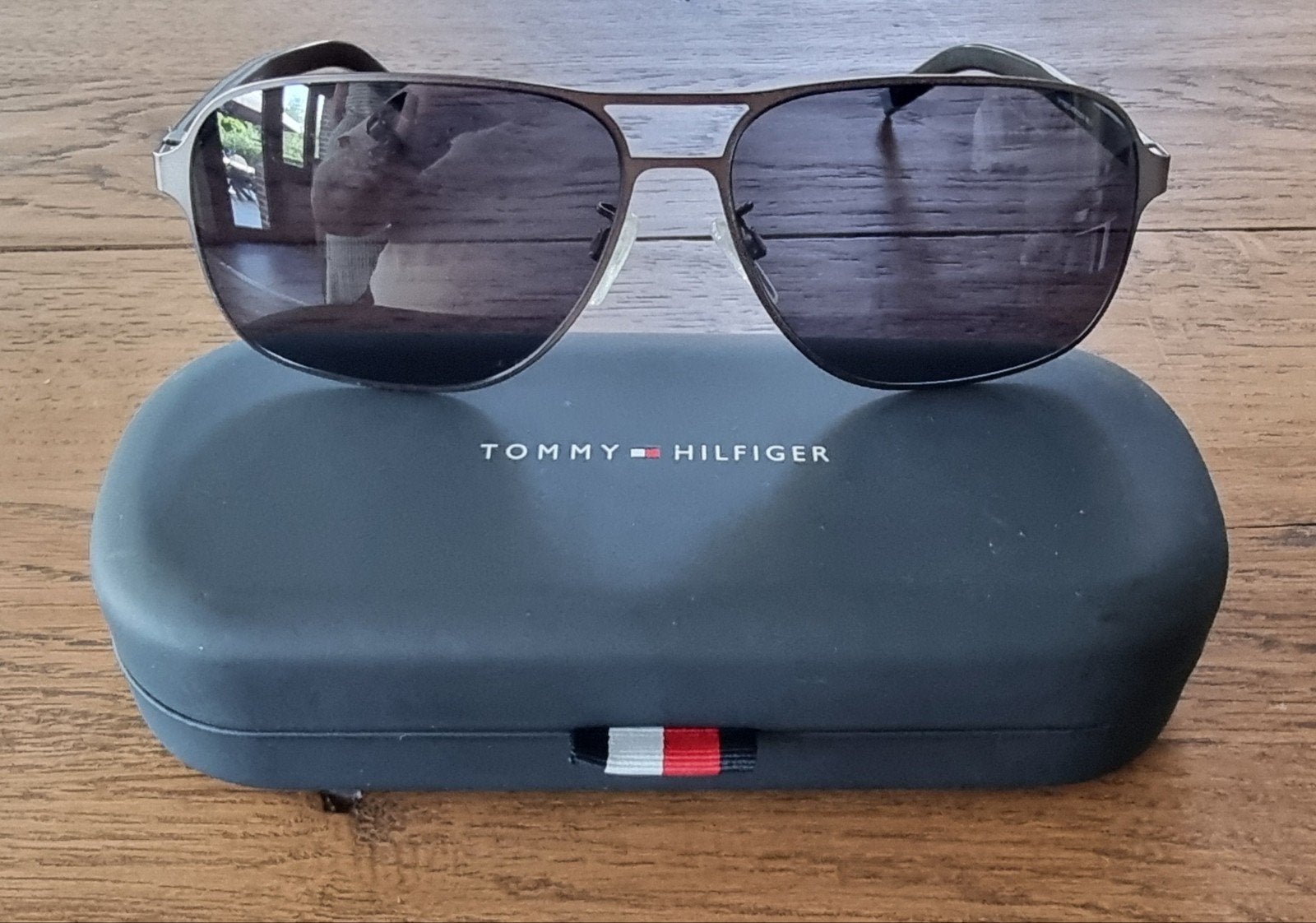 Tommy Hilfiger zonnebril, Enlèvement, Lunettes de soleil