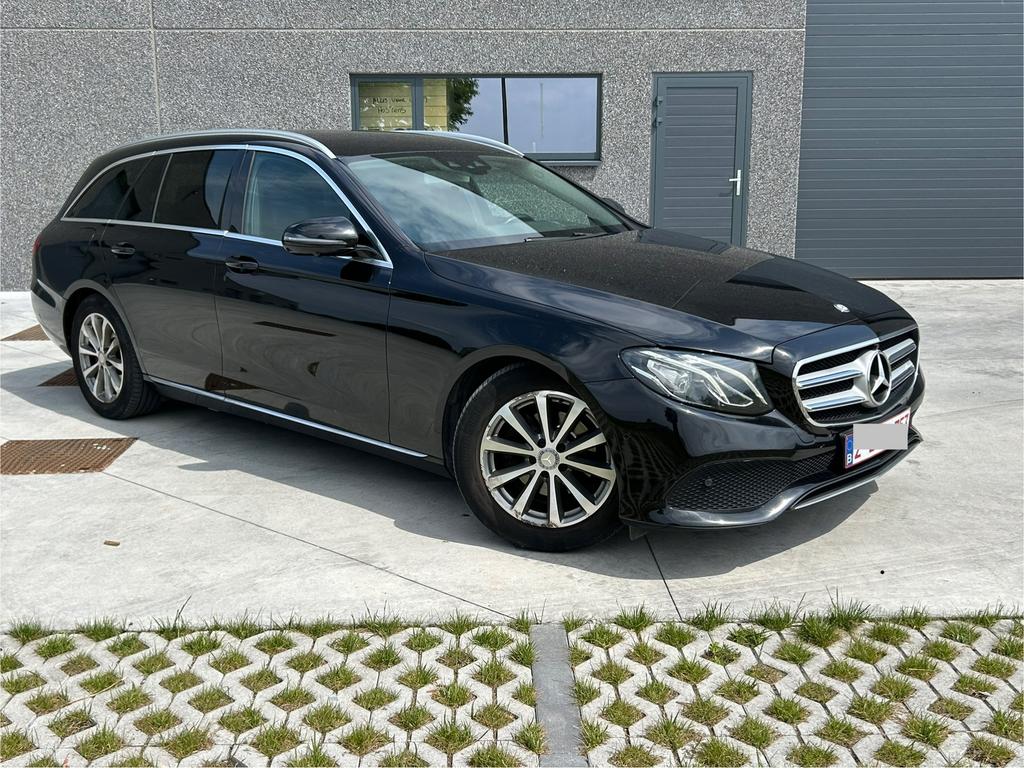 Mercedes-Benz E220d 2017, Autos, Mercedes-Benz, Achat, Euro 6, Détection des panneaux routiers, Noir