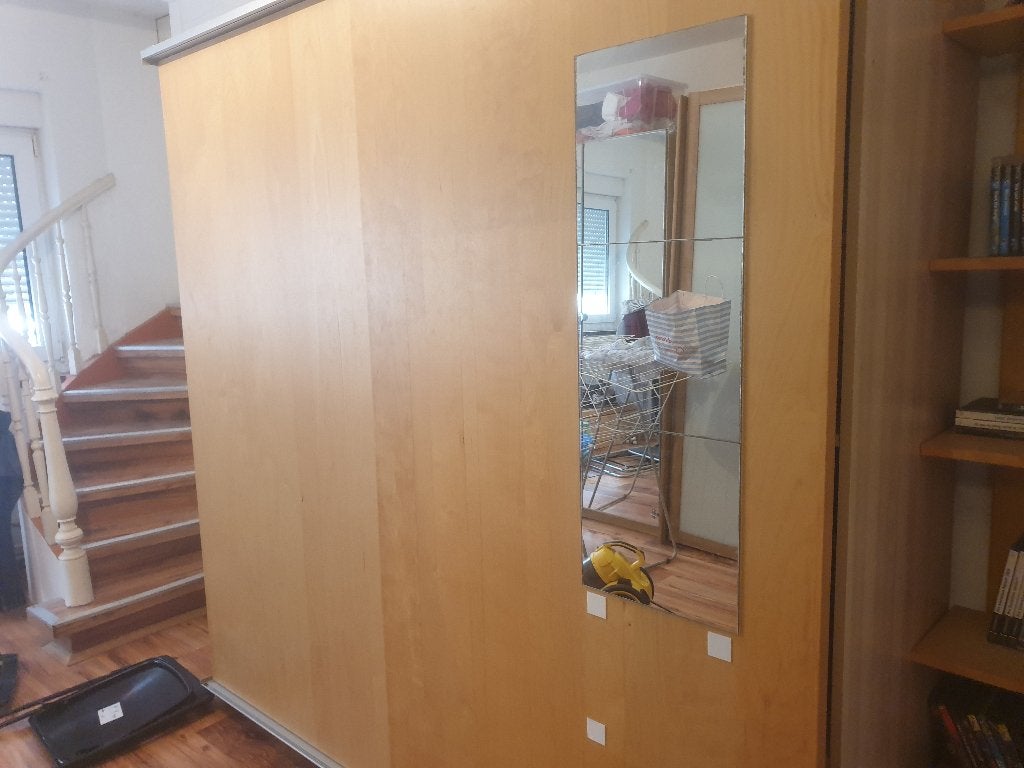 Garde-robe, Ophalen, Met deur(en), Gebruikt, 150 tot 200 cm