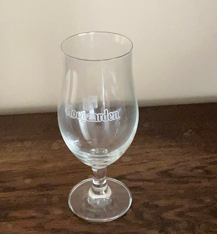 Hoegaarden glas op voet, Verzamelen, Ophalen, Zo goed als nieuw