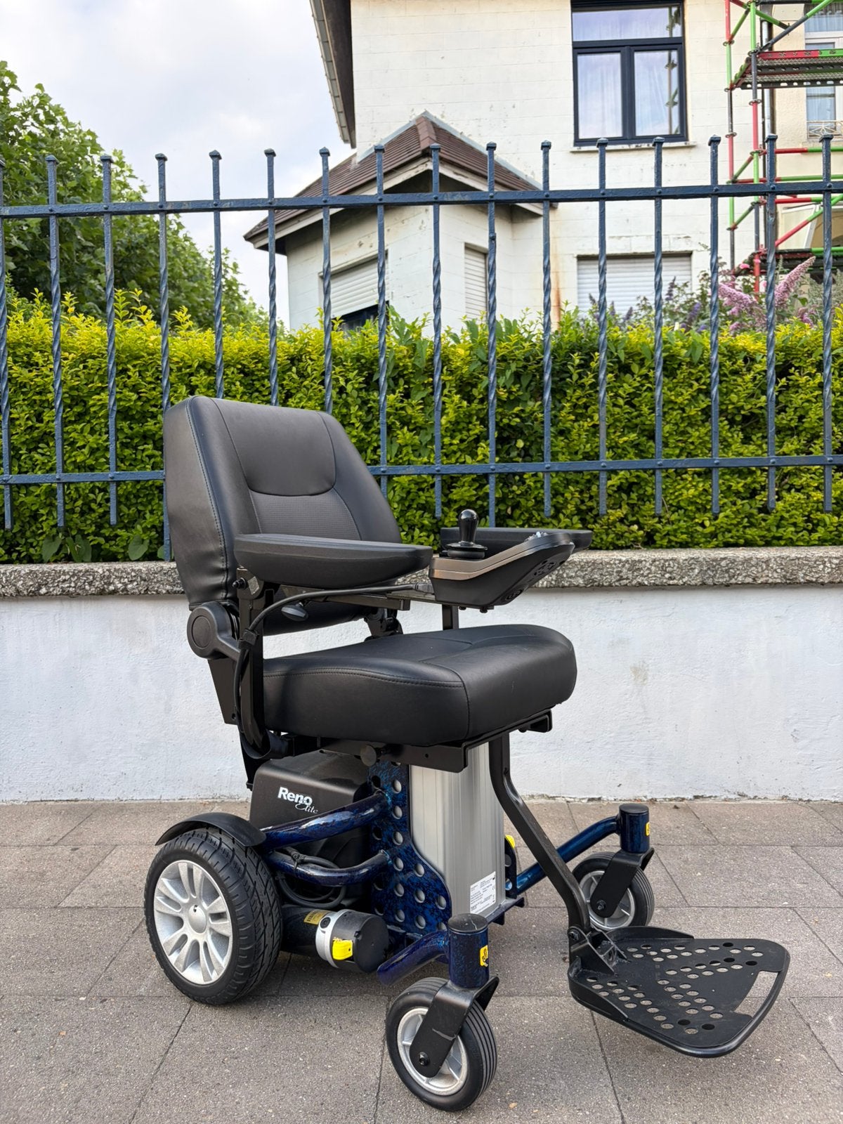 Fauteuil roulant électrique - Roma Reno Elite 2 ( Nieuw ), Divers, Chaises roulantes, Enlèvement ou Envoi, Pliant, Neuf, Fauteuil roulant électrique