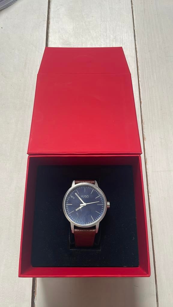 Horloge Hugo Boss heren, Montre-bracelet, Autres marques, Enlèvement ou Envoi, Cuir