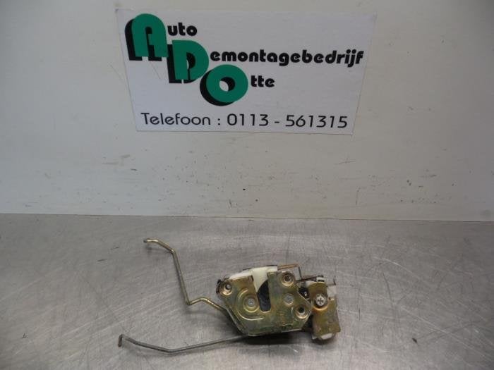 Serrure portière mécanique 2portes gauche d'un Mitsubishi, -, 3 mois de garantie, Utilisé, Mitsubishi