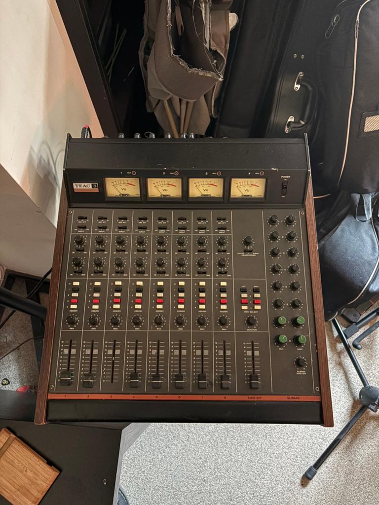 TEAC 3 Tascam Series 8-kanalen mengtafel, Ophalen, Gebruikt, 5 tot 10 kanalen, Microfooningang