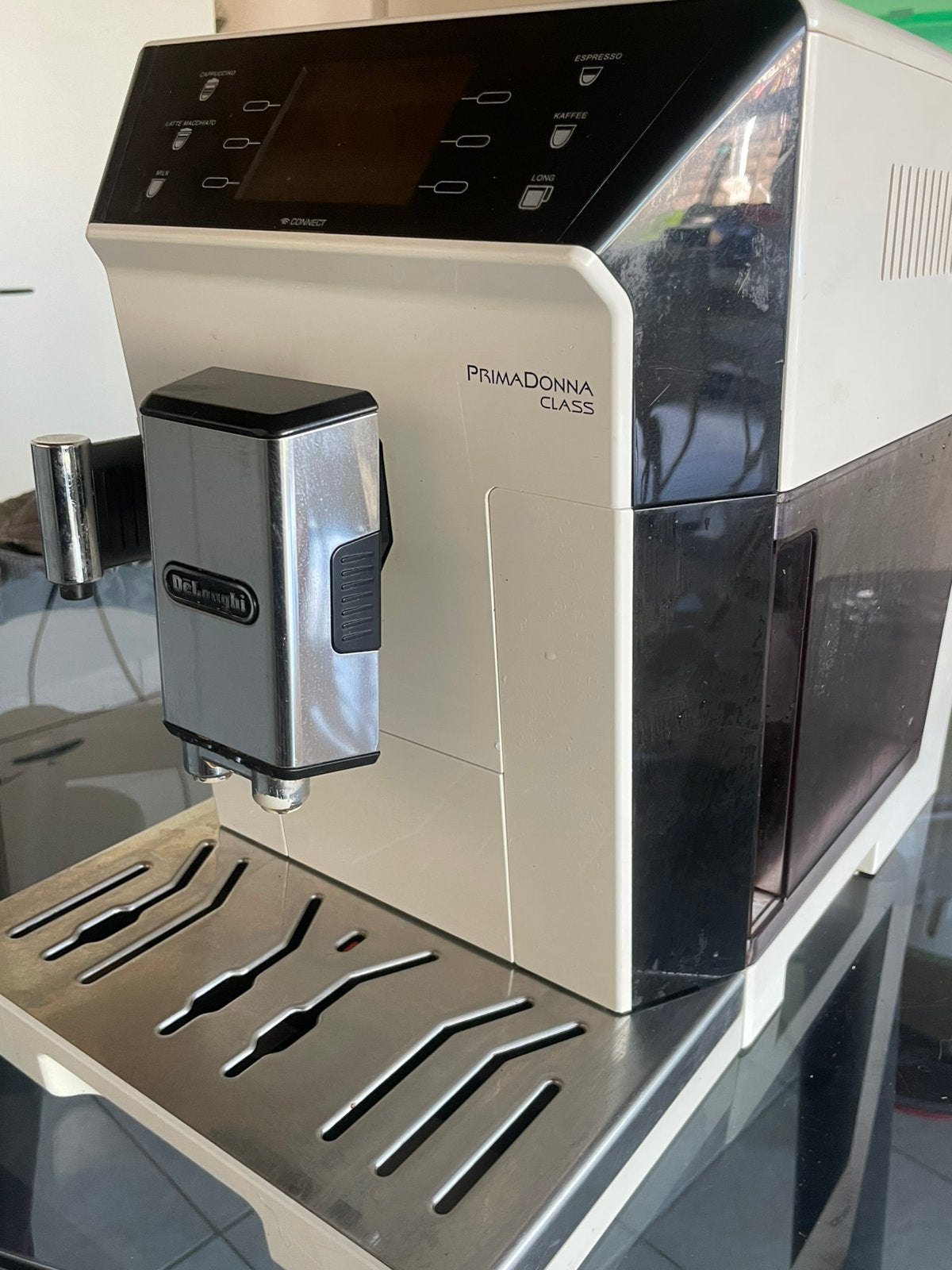 De Longhi, Réservoir d'eau amovible, Café en grains, Utilisé, Enlèvement