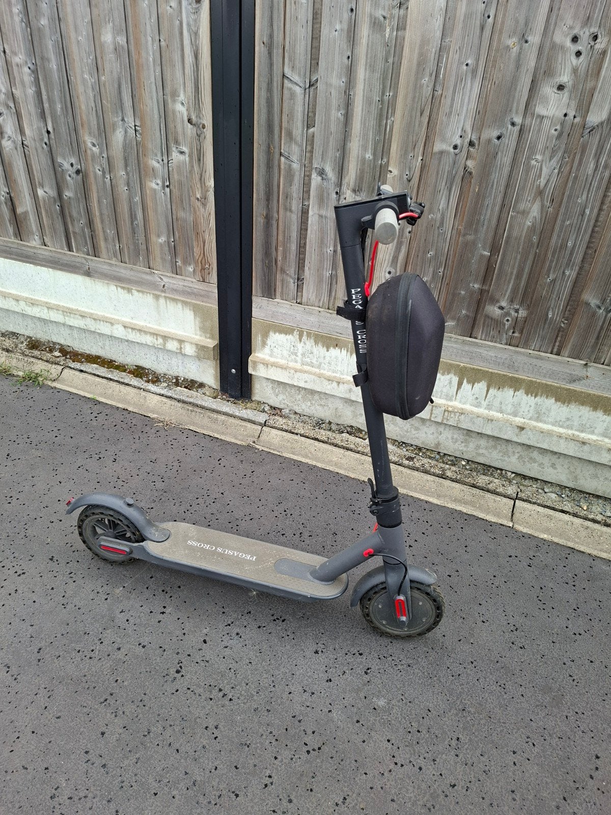 elektrische step 3 standen (max 25/kmh), Ophalen of Verzenden, Zo goed als nieuw, Elektrische step (E-scooter), Pegasus cross