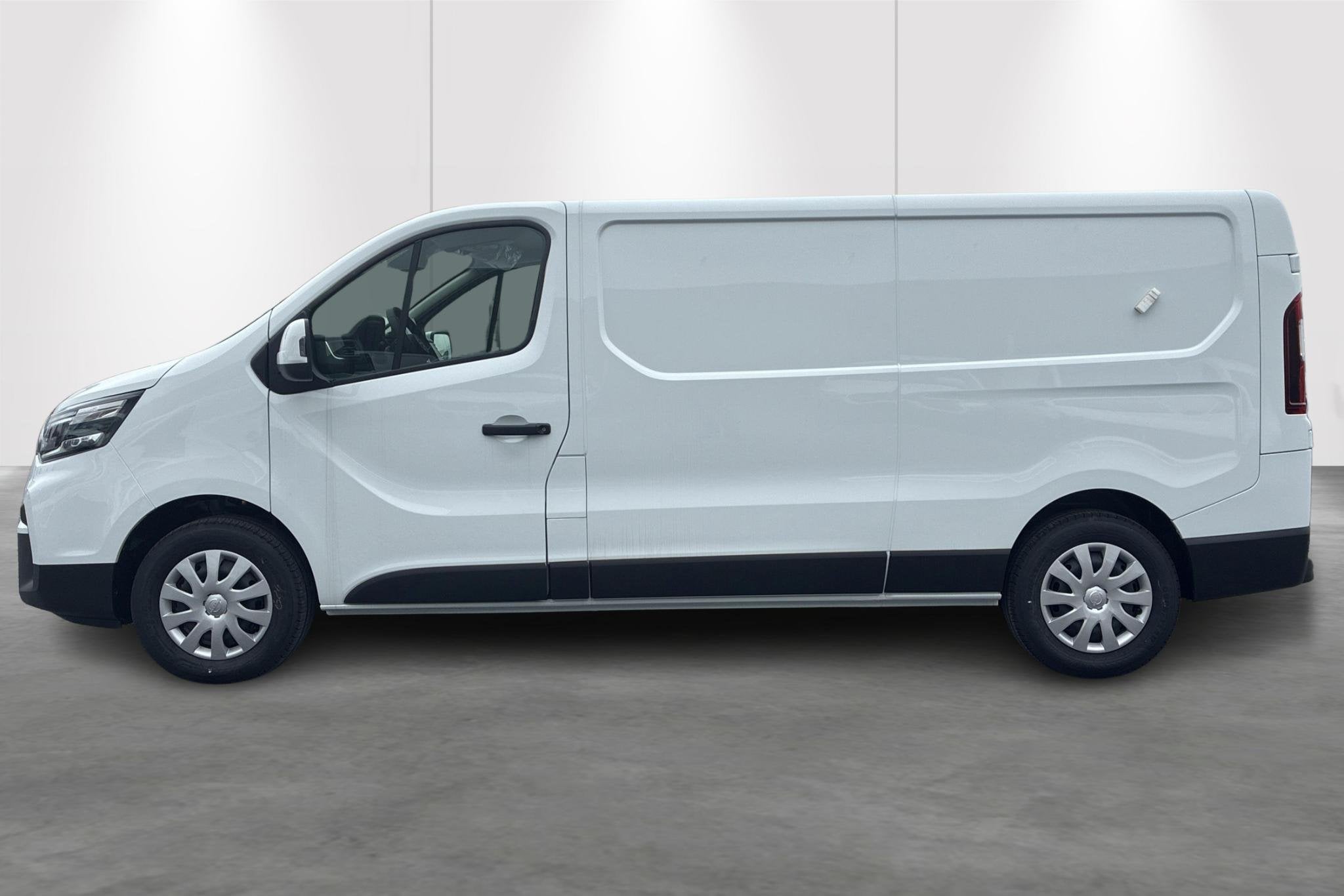 Nissan Primastar L2H1-150-Automaat-Cargopack-Camera-carplay, Auto's, Stof, 4 cilinders, Wit, Bedrijf