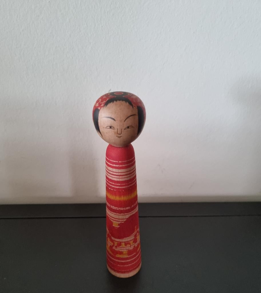 Le mignon Tsuchiyu Kokeshi de Tadao Noji (1931 - 2012), Antiquités & Art, Art | Art non-occidental, Envoi