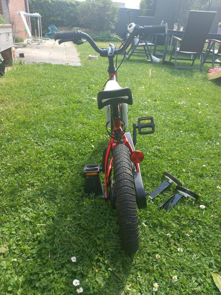 coole kinderfiets, 14 inch, Fietsen en Brommers, Ophalen, Zijwieltjes, Gebruikt, Velgrem