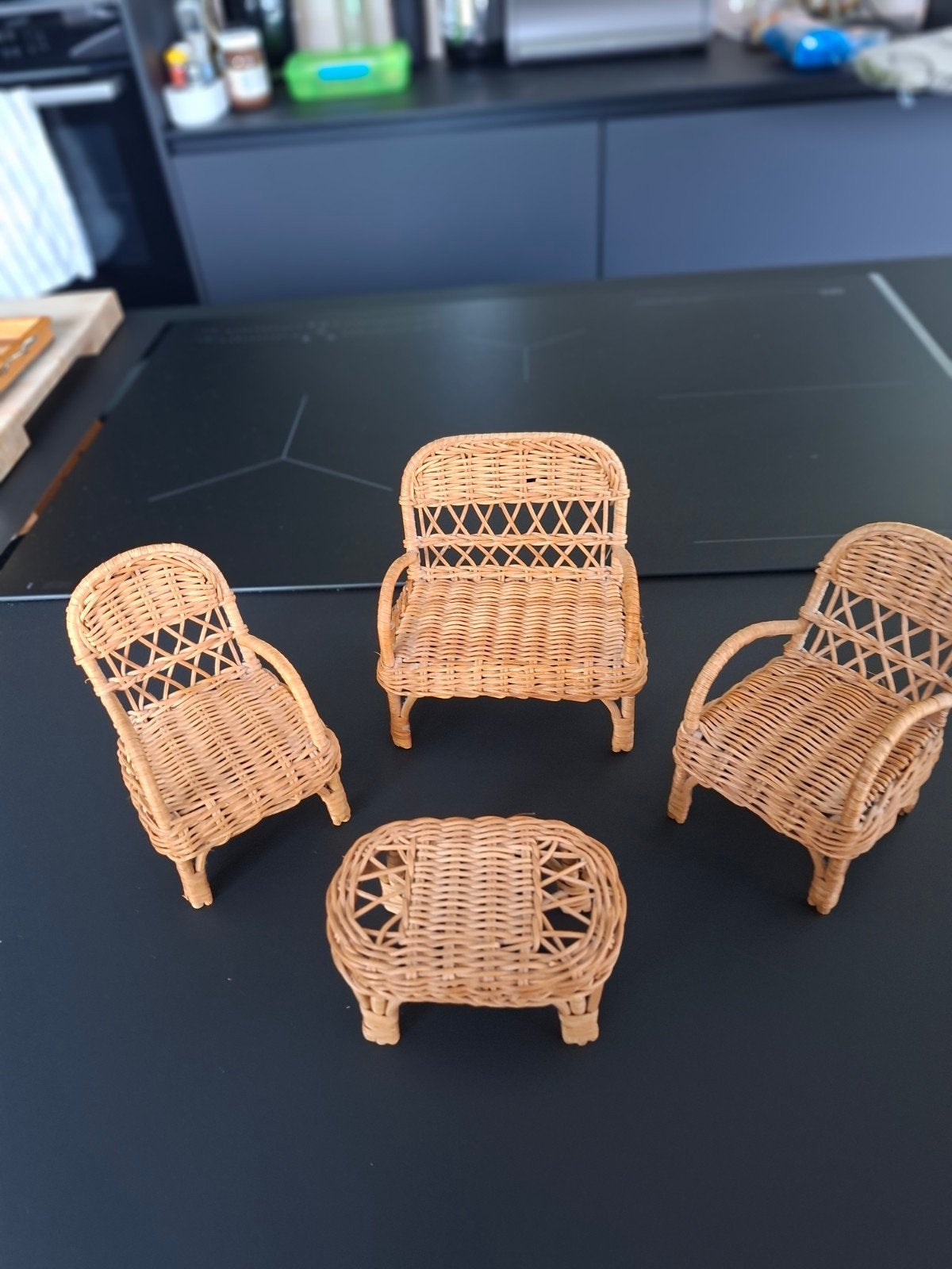 Salon de jardin en rotin pour poupées VINTAGE, Enlèvement ou Envoi