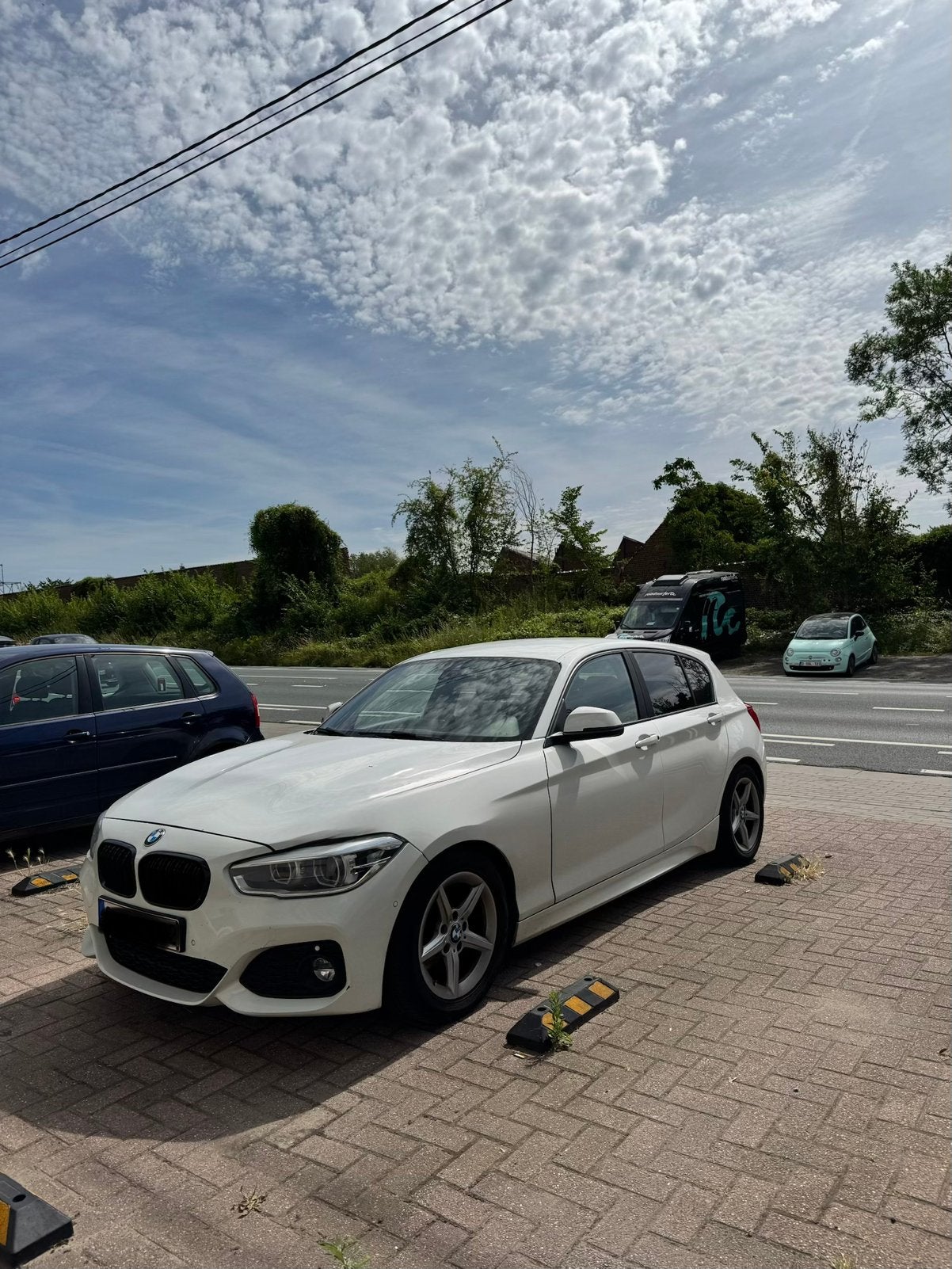 BMW 120i LCI Automatique – 184 ch Essence – 2018, Autos, BMW, Cuir, Achat, Noir, Berline