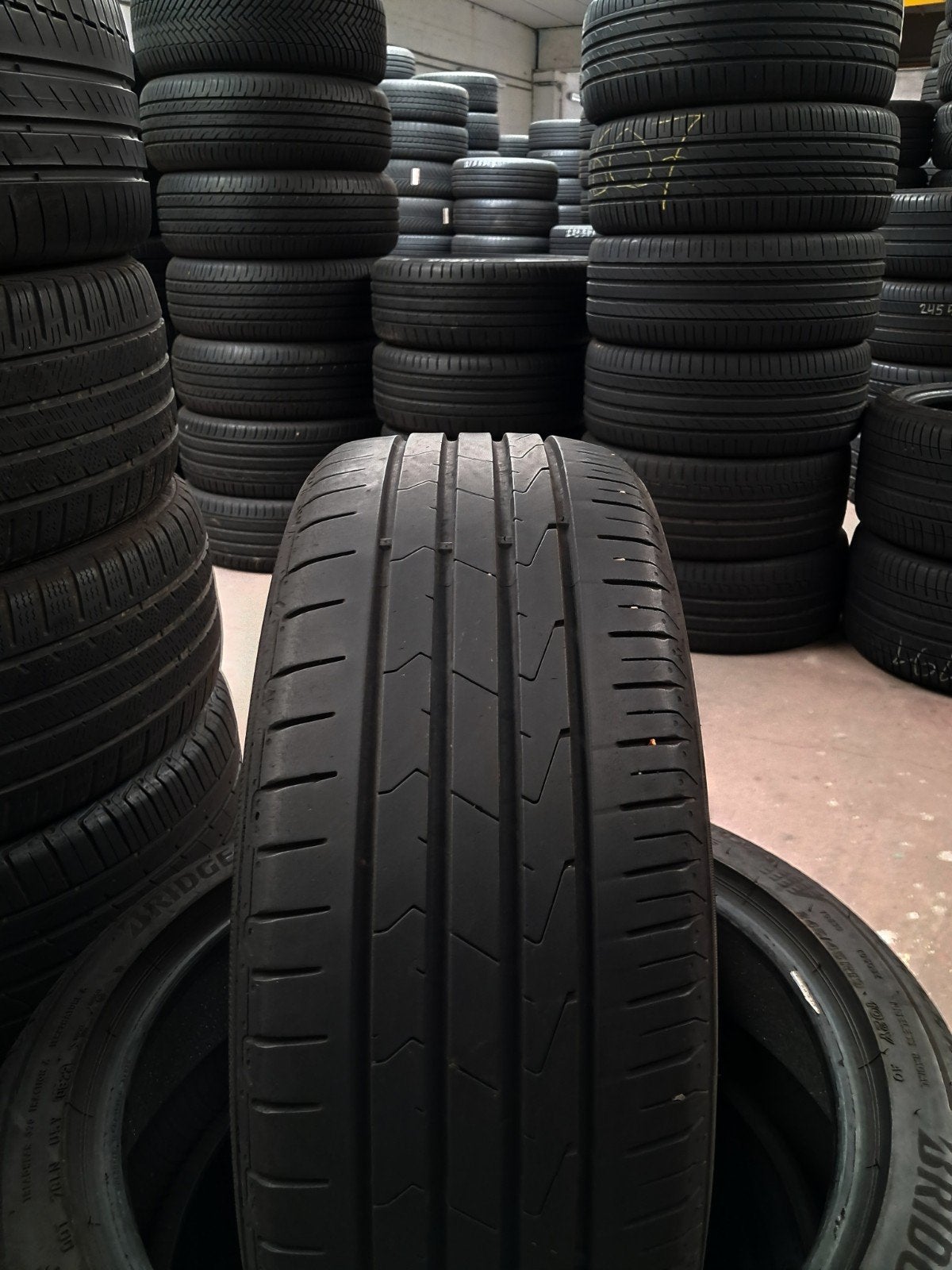 20550r15 205 50 r15 205/50/r15 UNIROVAL Nouveau avec montage
