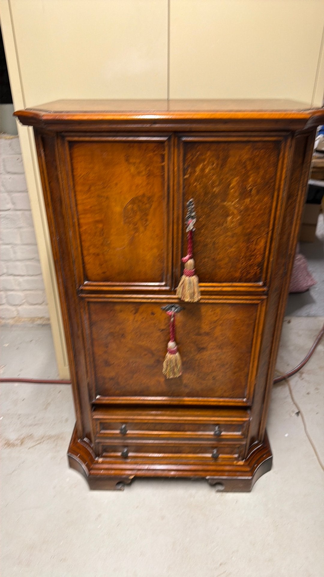 Oude kast, Antiek en Kunst, Ophalen
