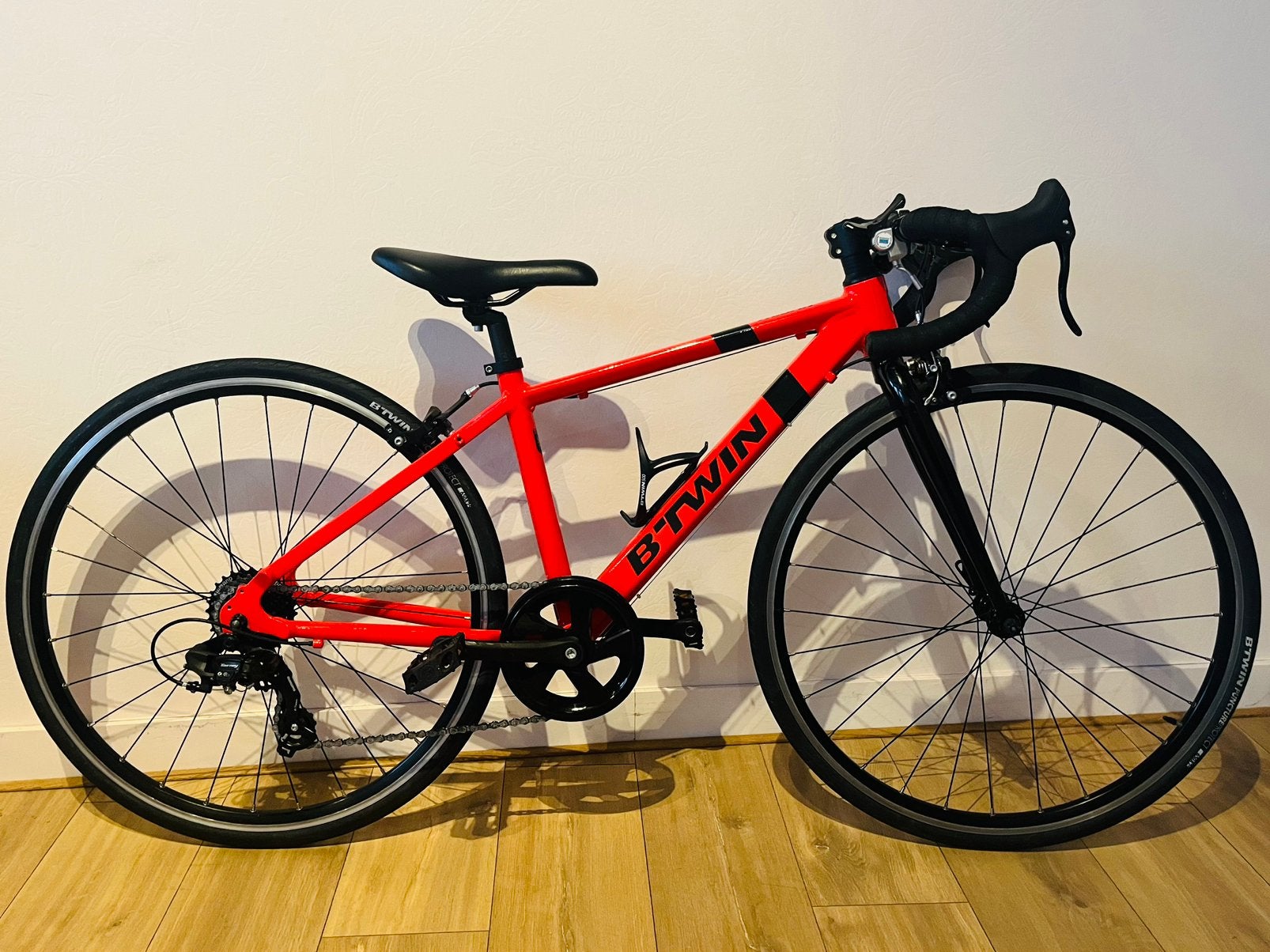 Kinder racefiets Triban 100, Ophalen, Minder dan 10 versnellingen, 26 inch, Velgrem