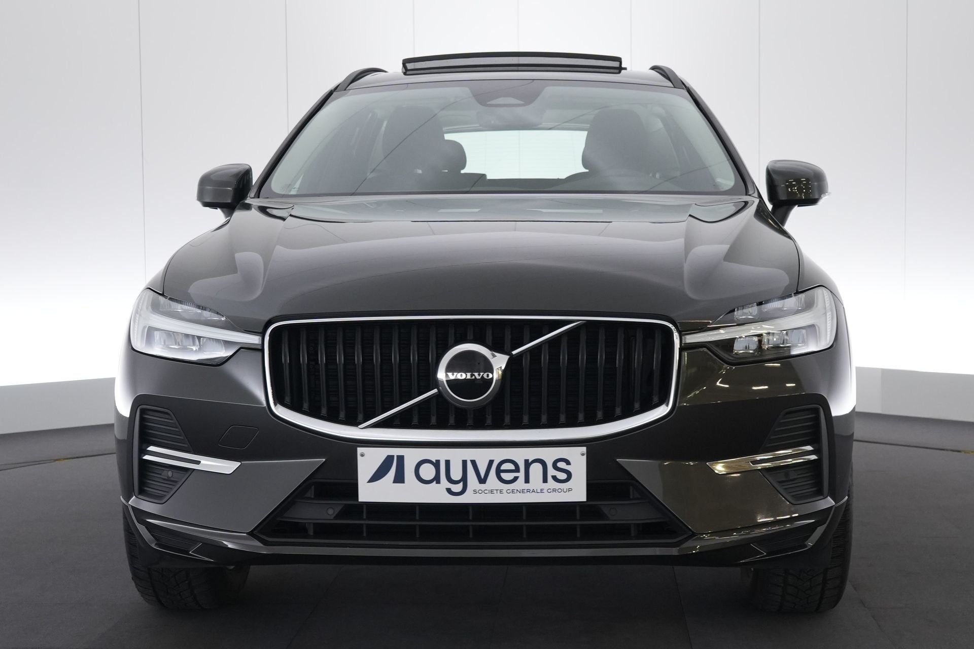 (2BQU946) VOLVO XC60, Argent ou Gris, Euro 6, Entreprise, Carnet d'entretien