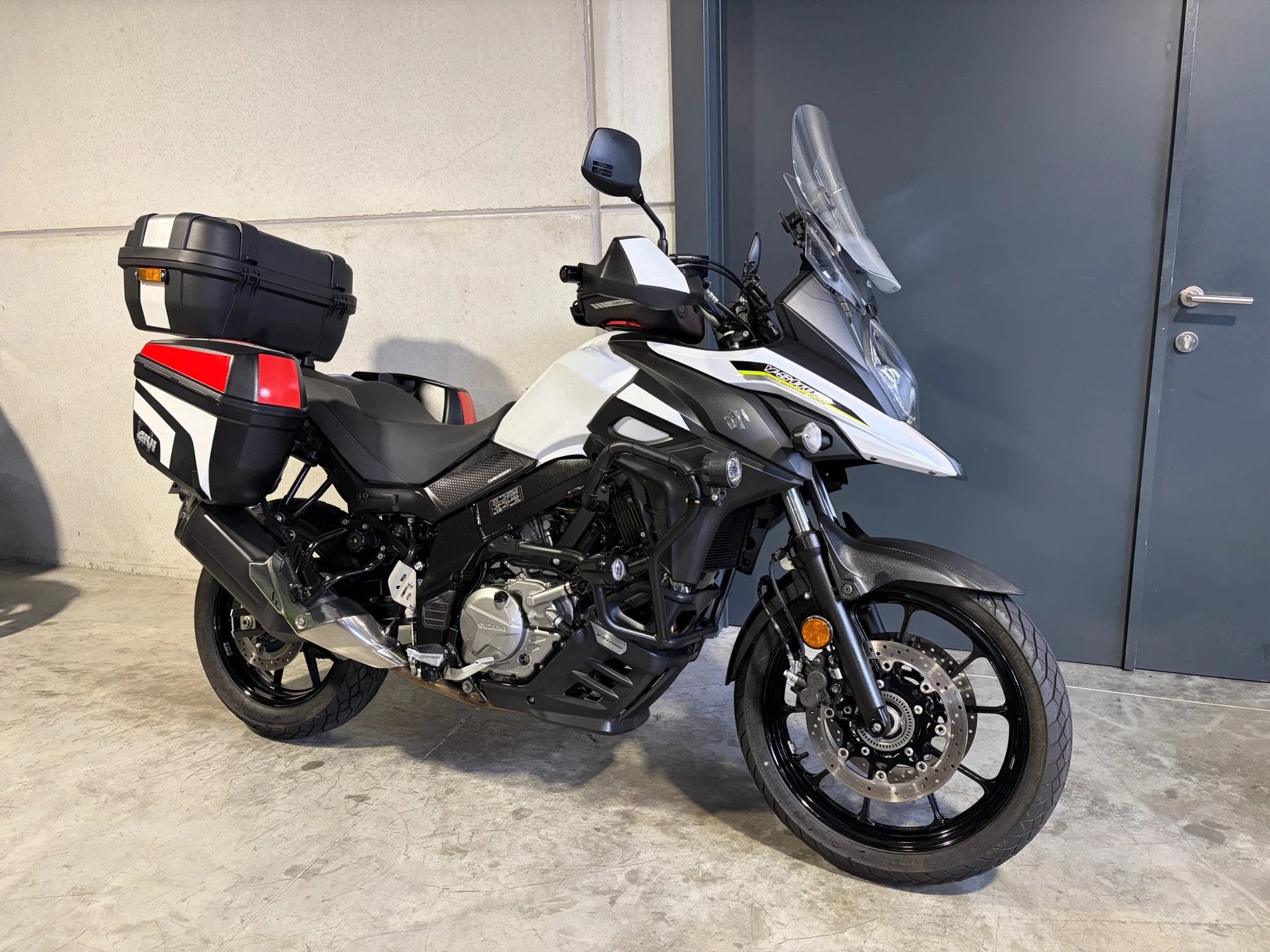 Suzuki DL650 V-strom met veel opties (bj 2019), Bedrijf, Meer dan 35 kW, Overig, 650 cc