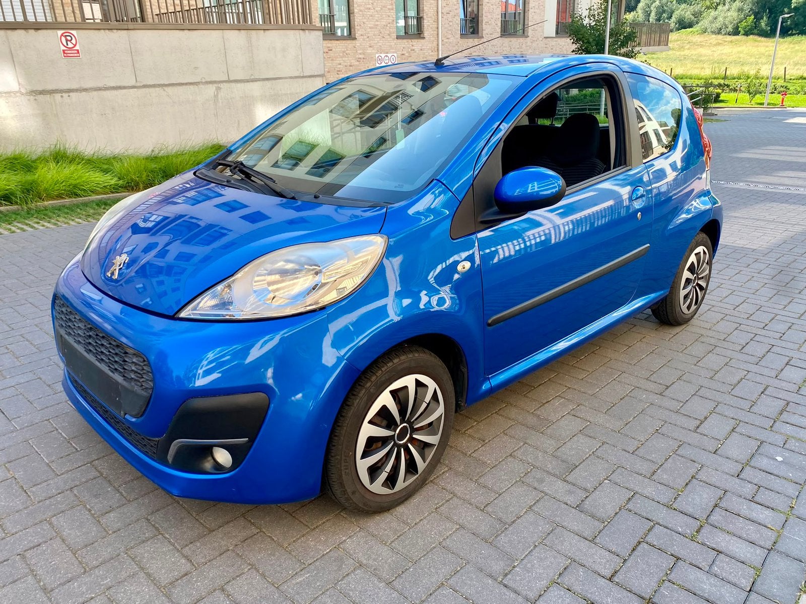 Peugeot 107 1.0i Benzin Keuring OK', Voorwielaandrijving, Euro 5, Stof, 50 kW