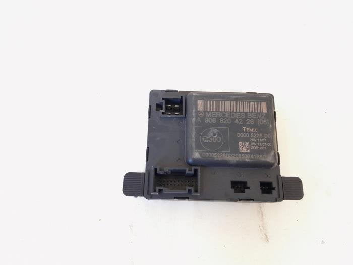 Module verrouillage central des portes d'un Mercedes Sprinte, 3 mois de garantie, Utilisé, -, -