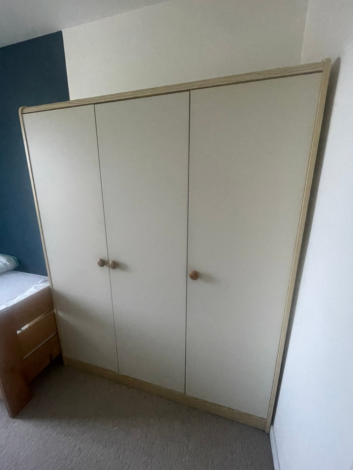 Kleerkast, Huis en Inrichting, Ophalen, Met deur(en), Gebruikt, 100 tot 150 cm