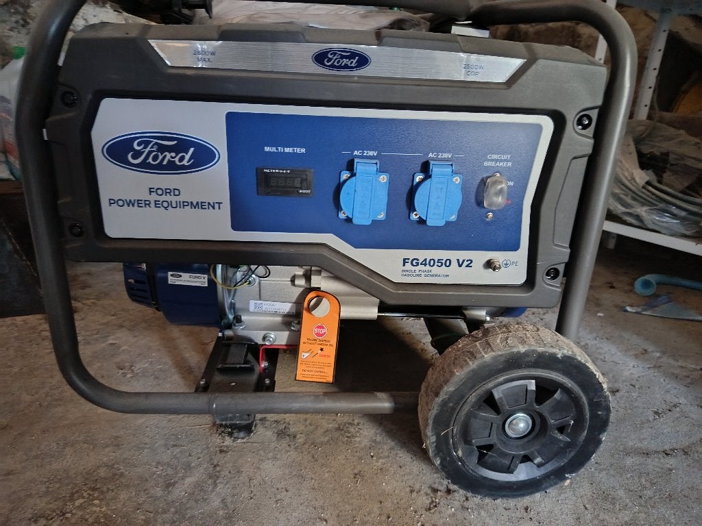 générateur, Bricolage & Construction, Enlèvement, Neuf, Moins de 5 kVA, Essence