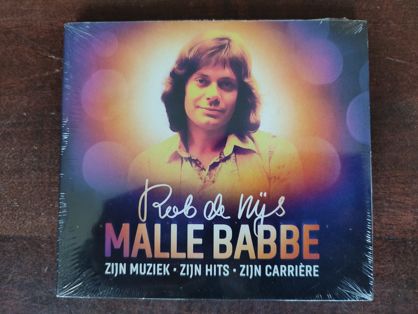 CD : ROB DE NIJS - MALLE BABBE  zijn muziek, hits, carrière, Cd's en Dvd's, Cd's | Nederlandstalig, Ophalen of Verzenden, Nieuw in verpakking