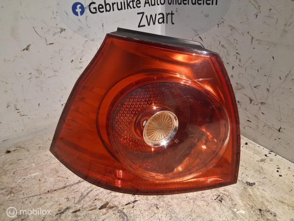 Achterlicht LBuiten Vw Golf V 1.6 ('03-'08) 1K6945095N, Enlèvement ou Envoi, Volkswagen, Utilisé, Volkswagen