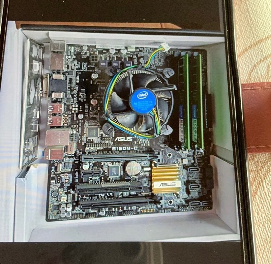 Moederbord Intel Core i3-6100 Asus B150 M-C/8GB, Informatique & Logiciels, Cartes mères, Enlèvement, Comme neuf, Intel, DDR4