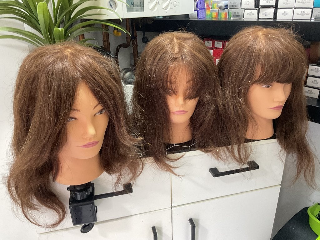 Kapper: 3 hoofd met lange haar voor student, Ophalen of Verzenden, Nieuw, Pop
