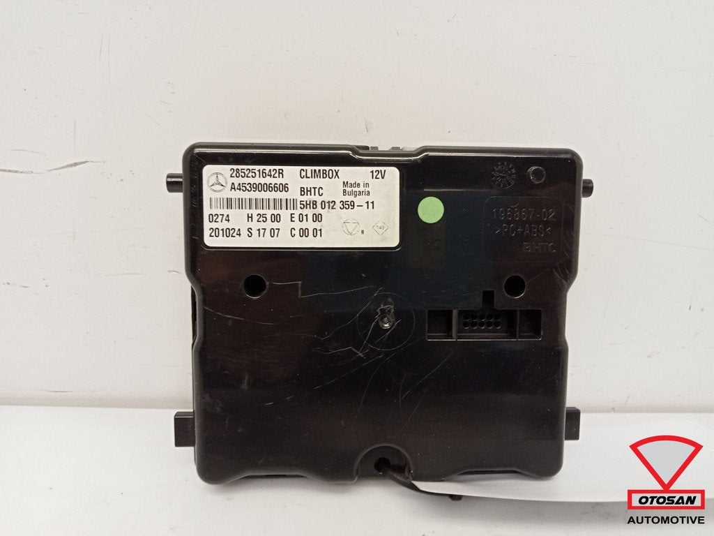 Smart Fortwo 453 2015+ Climate Control Module A4539006606 28, Gebruikt, Mercedes-Benz AG, Mercedesstrasse 120
70372  Stuttgart, DE