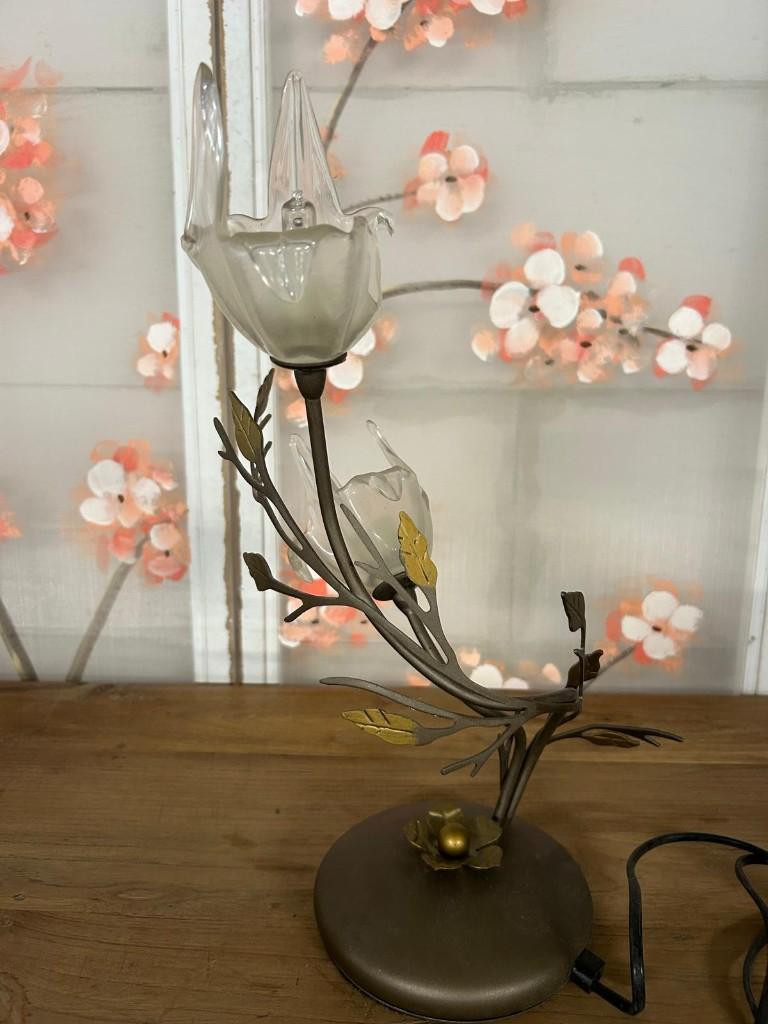 Tafellamp Massive — bloemdesign met glazen kapjes, 2-lichts, Huis en Inrichting, Lampen | Tafellampen, Ophalen, Zo goed als nieuw