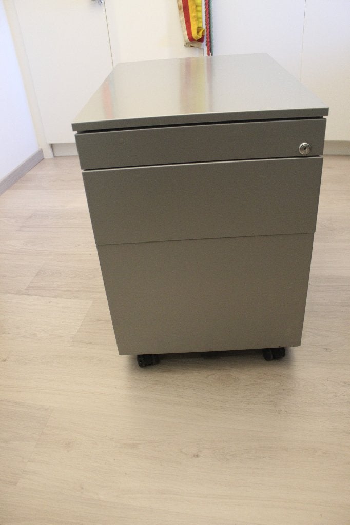 Bureau ladekast, Enlèvement, Avec roues, Utilisé