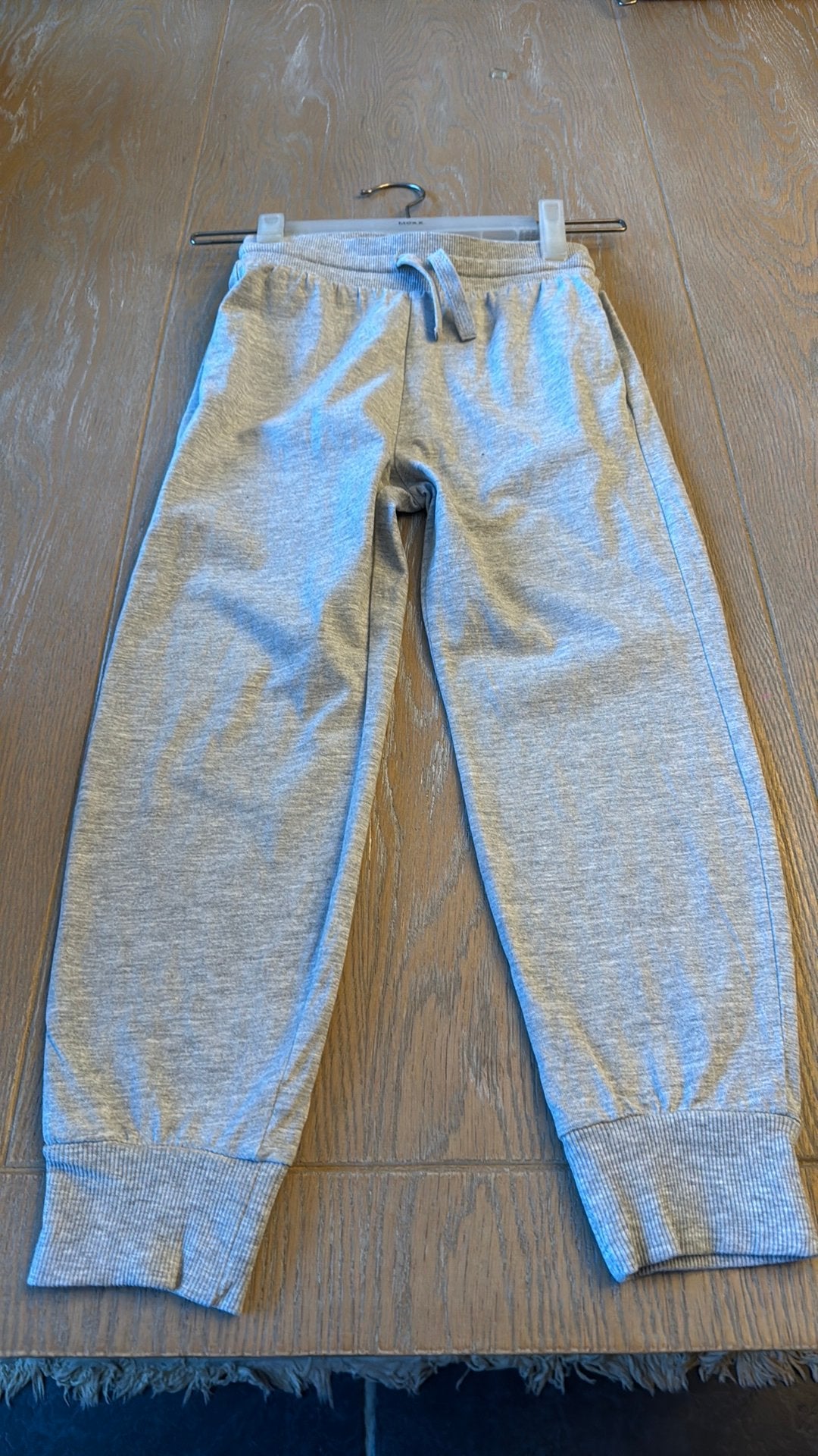 H&M jongens sport broek, grijze, maat 7(128 cm), Kinderen en Baby's, Ophalen, Gebruikt, Jongen, Broek