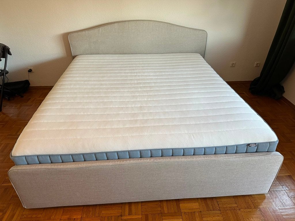 IKEA bed 180x200 compleet RAMNEFJÄLL + VALEVÅG matras, Huis en Inrichting, Ophalen, Gebruikt, Tweepersoons, 180 cm