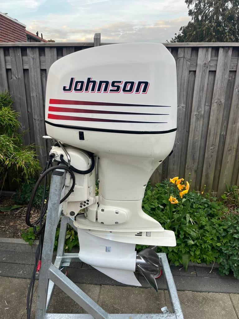 Johnson 150pk v6 2,7 liter, Watersport en Boten, Buiten- en Binnenboordmotoren, Ophalen, Gebruikt, Elektrische start, 30 pk of meer
